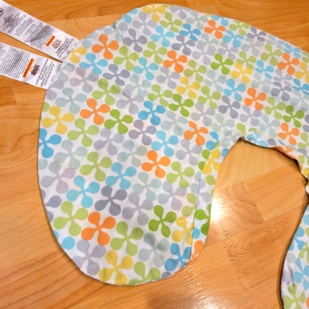 Boppy Nursing Pillow Cover - Picture 2 of 8